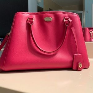 Coach hot pink leather shoulder crossbody bag